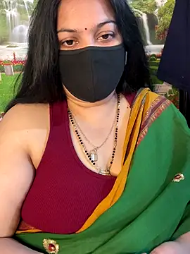 FlatVincy4 online show from October 8, 2025, 9:07 am