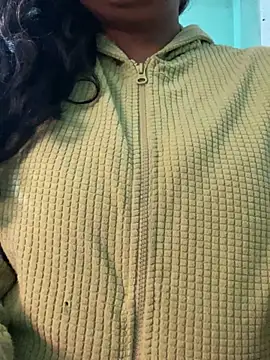 hot menka online show from January 9, 2025, 5:22 pm