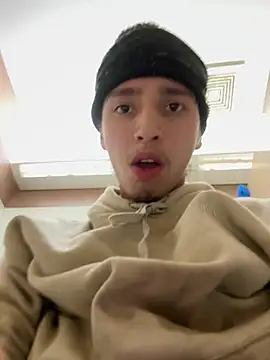 qbaby96 online show from January 23, 2025, 9:39 am