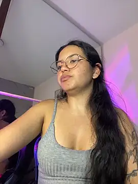 Rosita forever  online show from April 18, 2026, 7:18 pm