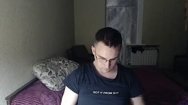 Sanderx online show from March 13, 2025, 9:05 pm