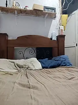 gatoalex89 online show from February 6, 2025, 9:32 am