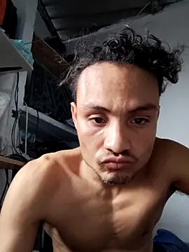 gatoalex89 online show from April 2, 2026, 8:50 pm