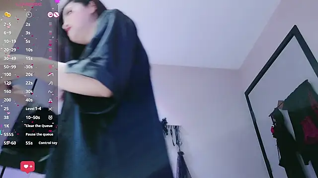 Snapshot of Sweet-521 chatting on December 5, 2025, 2:20 am Sweet-521 online show from December 5, 2025, 2:20 am