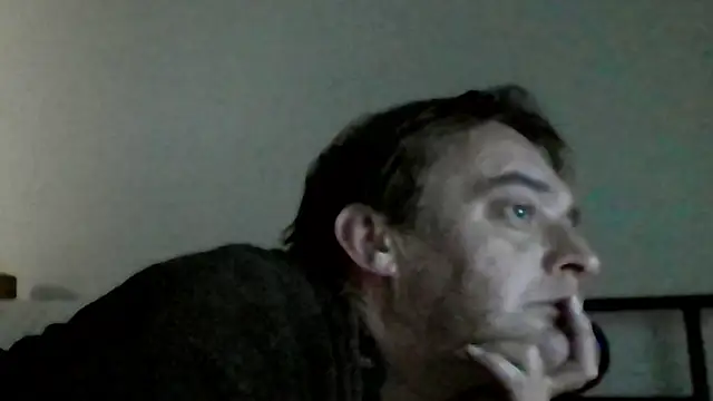Snapshot of jonols781 chatting on July 15, 2026, 12:21 pm jonols781 online show from July 15, 2026, 12:21 pm