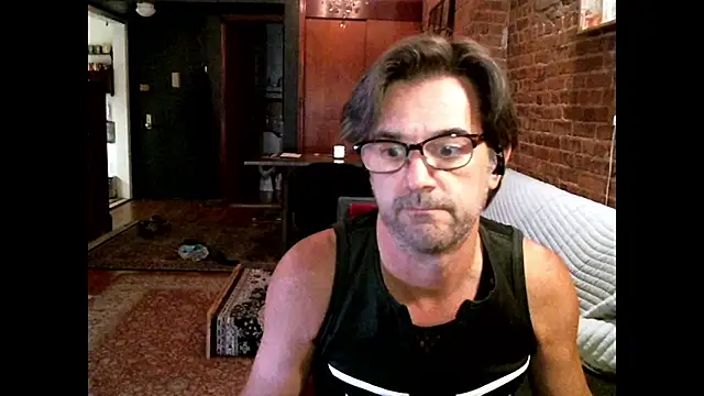 Johnny Bottoms online show from November 19, 2025, 10:54 pm