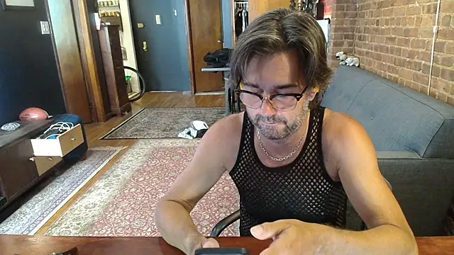 Snapshot of Johnny_Bottoms chatting on July 26, 2026, 6:04 pm Johnny Bottoms online show from July 26, 2026, 6:04 pm