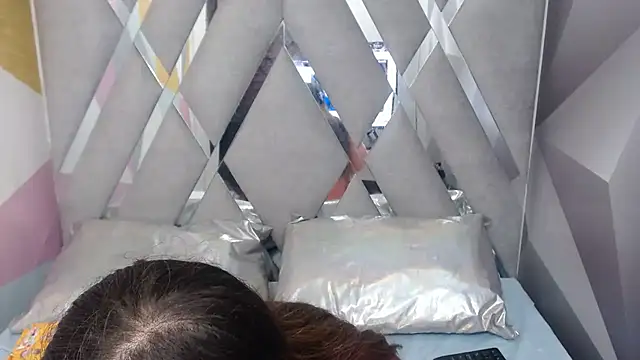 Valeria grey69 online show from February 21, 2025, 4:37 pm