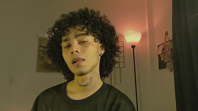 seven7xis online show from March 17, 2026, 3:44 am