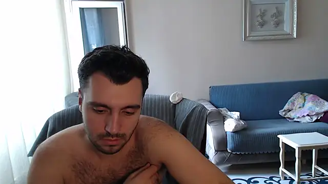 handsomeee04 online show from September 30, 2025, 2:11 pm