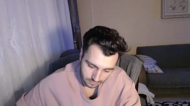 handsomeee04 online show from November 21, 2025, 10:52 pm