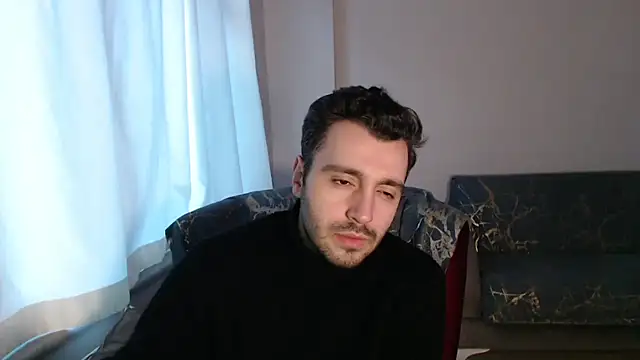 handsomeee04 online show from February 9, 2026, 2:32 pm