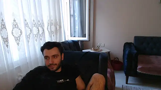 handsomeee04 online show from June 2, 2026, 3:08 am