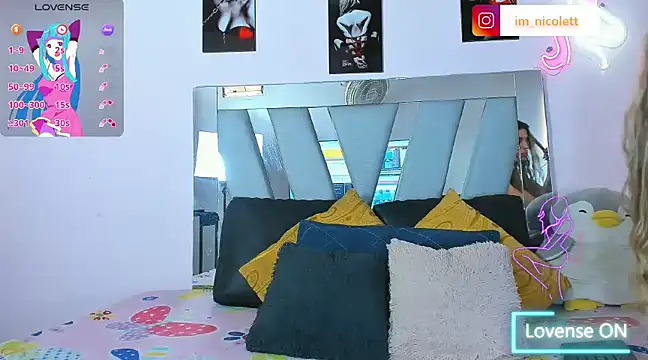 supradoll online show from February 4, 2025, 7:44 pm