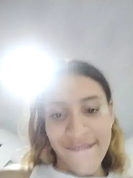 Snapshot of charlotes28 chatting on December 25, 2024, 6:52 am charlotes28 online show from December 25, 2024, 6:52 am