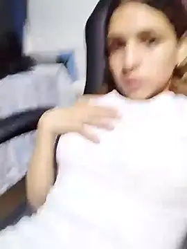 Snapshot of charlotes28 chatting on December 27, 2024, 2:58 am charlotes28 online show from December 27, 2024, 2:58 am