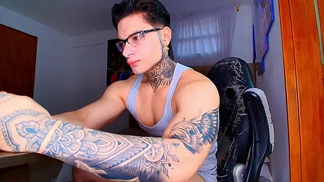 DennisWalkerr online show from March 21, 2026, 10:24 pm