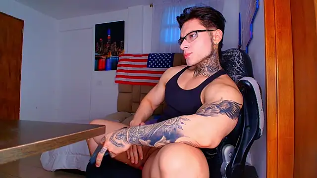 DennisWalkerr online show from April 12, 2026, 10:48 pm