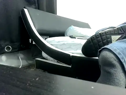 Snapshot of party51502 chatting on February 3, 2025, 2:02 pm party51502 online show from February 3, 2025, 2:02 pm