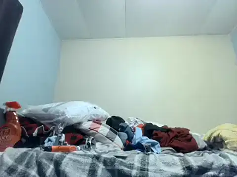 Snapshot of party51502 chatting on March 1, 2025, 6:24 am party51502 online show from March 1, 2025, 6:24 am