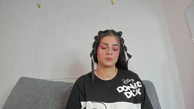 Abril jones10 online show from February 20, 2025, 3:56 am