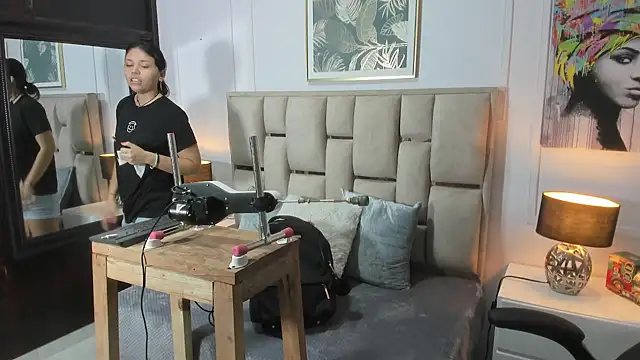 Snapshot of Iliy__ chatting on December 22, 2024, 4:28 am Iliy online show from December 22, 2024, 4:28 am