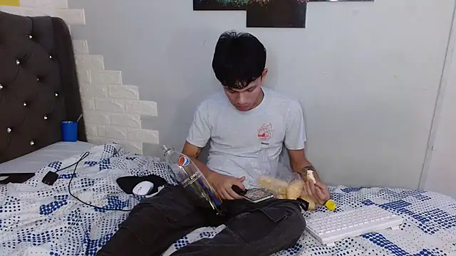 andy dan18 online show from September 9, 2025, 5:34 pm