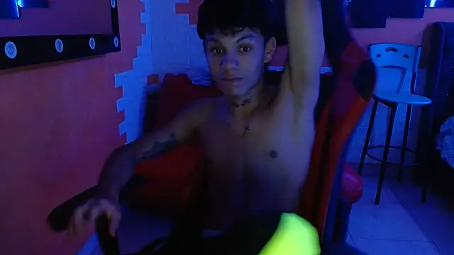 andy dan18 online show from September 13, 2025, 1:33 pm