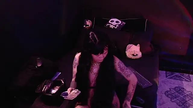 rousstattoo online show from May 15, 2026, 3:24 am