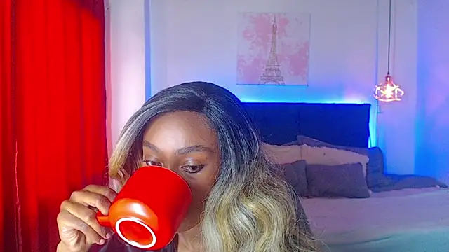 nikkystorm1  online show from March 18, 2025, 1:42 pm