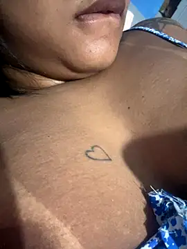 Snapshot of Diego3699 chatting on October 29, 2025, 9:27 pm Diego3699 online show from October 29, 2025, 9:27 pm