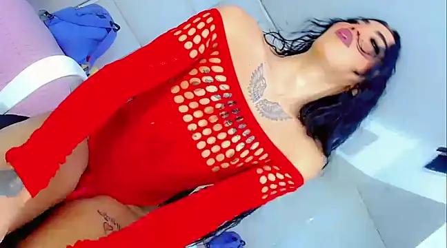 KathalinaCockx online show from January 30, 2025, 10:41 pm