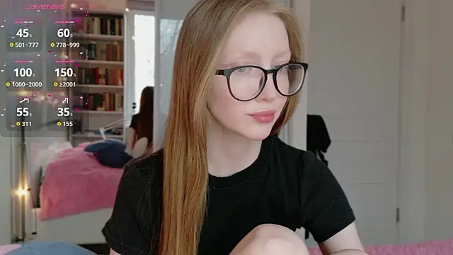 Awwwrora online show from April 20, 2026, 11:24 am