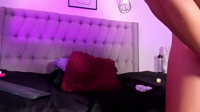 GysellHanson online show from March 4, 2025, 2:32 pm