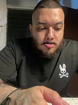 El Titan1998 online show from February 10, 2026, 11:53 pm