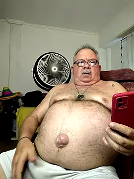 Snapshot of bylytom24 chatting on January 9, 2026, 10:22 pm bylytom24 online show from January 9, 2026, 10:22 pm