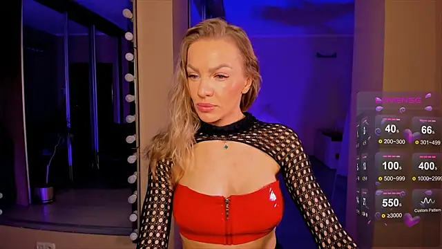 Oliva Candy online show from March 29, 2026, 1:33 pm