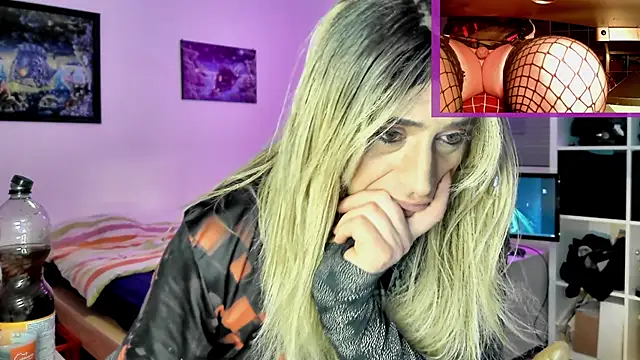 DYasmin69 online show from February 22, 2025, 7:58 pm