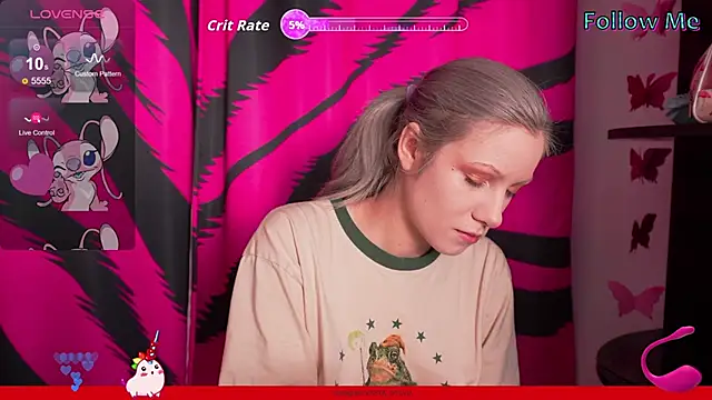 Snapshot of Vasya_Sylvia chatting on October 3, 2025, 6:10 am Vasya Sylvia online show from October 3, 2025, 6:10 am