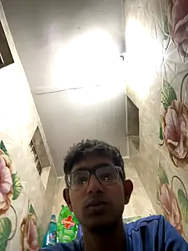 Cocaineandweed45 online show from November 15, 2025, 6:22 am