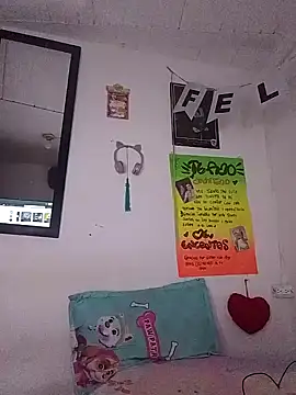 Snapshot of BlakeandRouse chatting on January 19, 2025, 5:49 pm BlakeandRouse online show from January 19, 2025, 5:49 pm