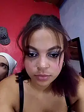 Snapshot of BlakeandRouse chatting on February 16, 2025, 8:22 pm BlakeandRouse online show from February 16, 2025, 8:22 pm