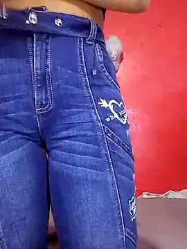 Snapshot of BlakeandRouse chatting on February 22, 2025, 11:24 pm BlakeandRouse online show from February 22, 2025, 11:24 pm