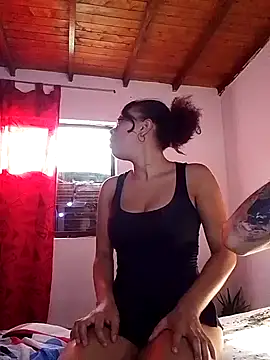 Snapshot of BlakeandRouse chatting on March 16, 2025, 9:05 pm BlakeandRouse online show from March 16, 2025, 9:05 pm