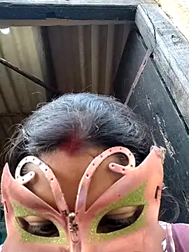 Snapshot of sweet_suman chatting on November 14, 2025, 4:11 am sweet suman online show from November 14, 2025, 4:11 am