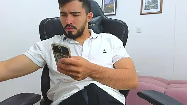 Massimoo 07 online show from February 7, 2025, 10:20 pm