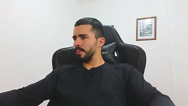 Massimoo 07 online show from March 15, 2025, 7:27 pm