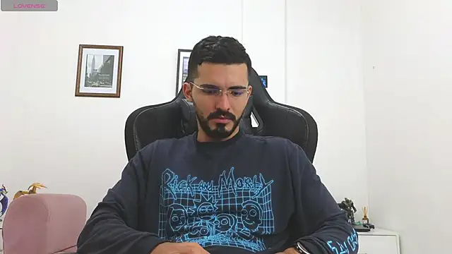 Massimoo 07 online show from October 24, 2025, 4:14 pm