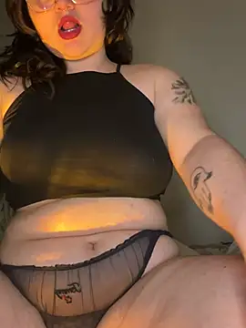 Snapshot of _dwhorekin_ chatting on February 9, 2025, 5:22 pm dwhorekin online show from February 9, 2025, 5:22 pm