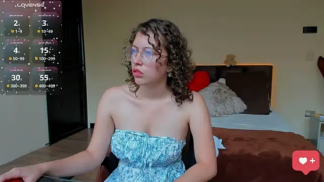 Snapshot of TORALAY chatting on January 15, 2026, 5:49 pm TORALAY online show from January 15, 2026, 5:49 pm